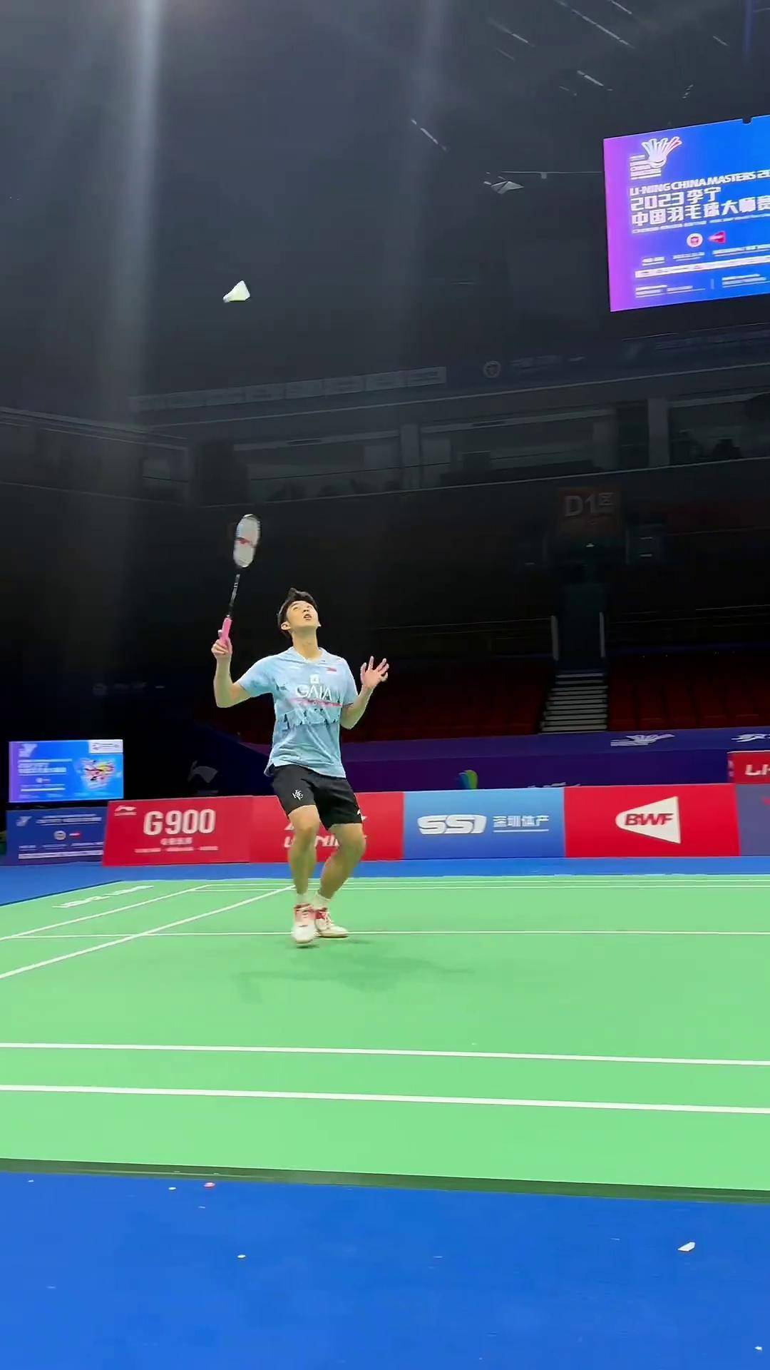 以其精湛的 以其精湛的