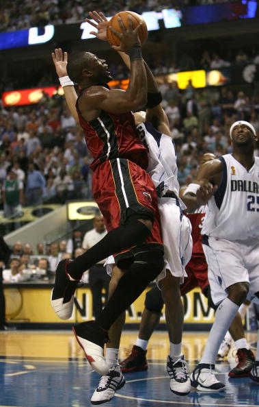 激烈对抗中 激烈对抗中