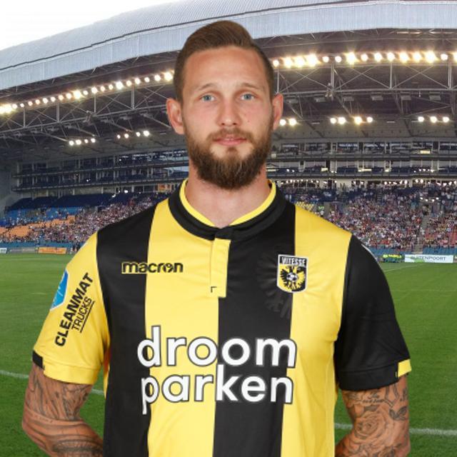 中外选手对 中外选手对