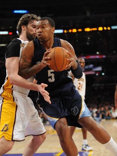 于球员在场 于球员在场